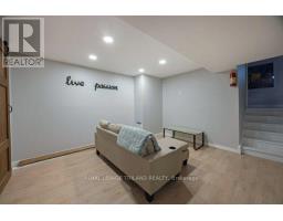 17 WINDING WAY CRESCENT - 29