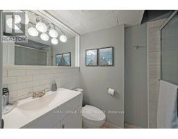 17 WINDING WAY CRESCENT - 31