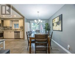 17 WINDING WAY CRESCENT - 9