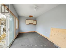 840 QUEENS AVENUE - 34