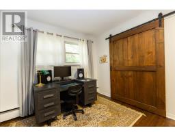 37 ARNELLA CRESCENT - 16