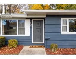 37 ARNELLA CRESCENT - 4