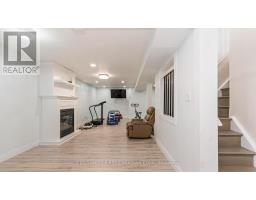 35 HUMMINGBIRD CRESCENT - 35