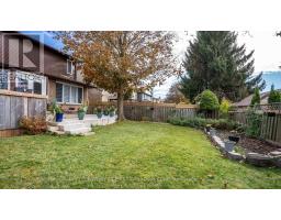 35 HUMMINGBIRD CRESCENT - 43