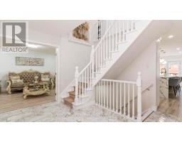 35 HUMMINGBIRD CRESCENT - 6