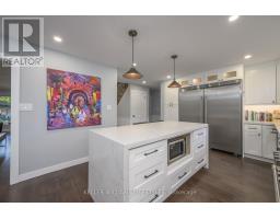 770 BARCLAY ROAD - 18