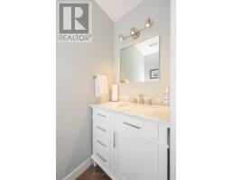 770 BARCLAY ROAD - 21