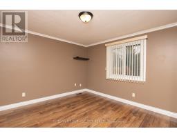 106 CHRISTIANS COURT - 18