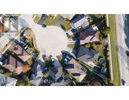 106 CHRISTIANS COURT - 35