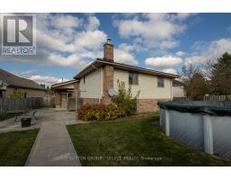 106 CHRISTIANS COURT - 38