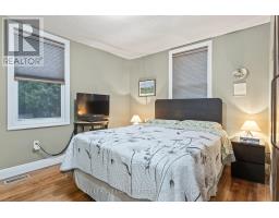 2628 DUNDAS STREET - 14