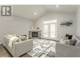 2 DIAMONDRIDGE COURT - 10