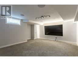 2 DIAMONDRIDGE COURT - 22