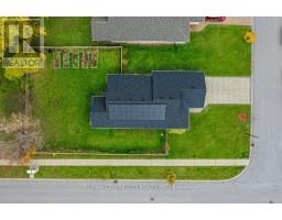 2 DIAMONDRIDGE COURT - 39