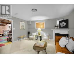 1689 BAYSWATER CRESCENT - 24