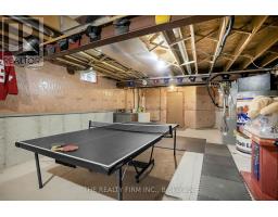 1689 BAYSWATER CRESCENT - 27