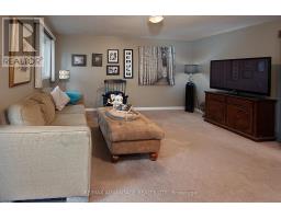 126 OLYMPIC CRESCENT - 16