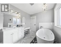 191 GILMOUR DRIVE - 23