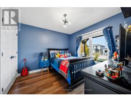 191 GILMOUR DRIVE - 24