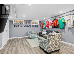 191 GILMOUR DRIVE - 29