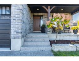 191 GILMOUR DRIVE - 4