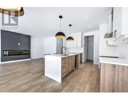 245 HESSELMAN CRESCENT - 15