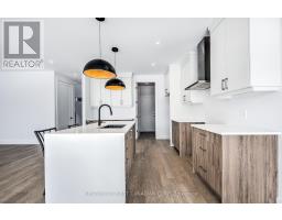 245 HESSELMAN CRESCENT - 16