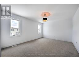 245 HESSELMAN CRESCENT - 23