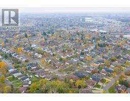 92 GOLFDALE CRESCENT - 33