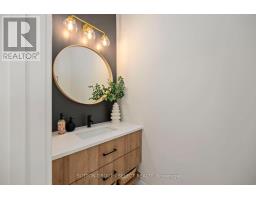 40 ROYAL CRESCENT - 15