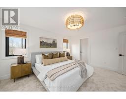 40 ROYAL CRESCENT - 31