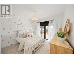 40 ROYAL CRESCENT - 36