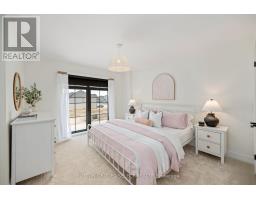 40 ROYAL CRESCENT - 37