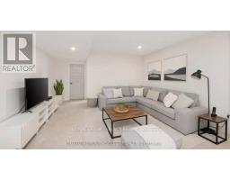 40 ROYAL CRESCENT - 44