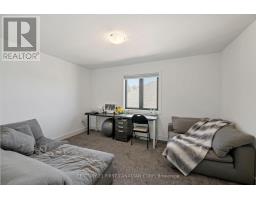 5 HARTLAND CIRCLE - 19