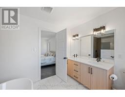 5 HARTLAND CIRCLE - 29