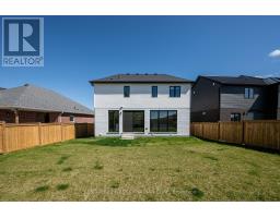 5 HARTLAND CIRCLE - 33