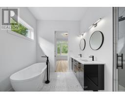 32 BRISCOE CRESCENT - 25