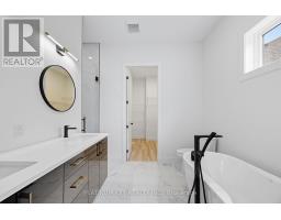 32 BRISCOE CRESCENT - 27