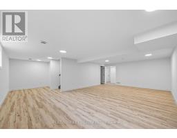 32 BRISCOE CRESCENT - 30