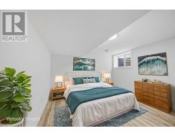 32 BRISCOE CRESCENT - 40