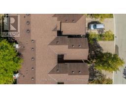 3 - 70 SUNNYSIDE DRIVE - 36