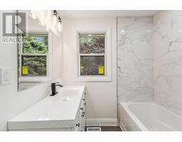 90 JACQUELINE STREET - 32