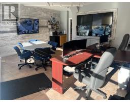 488 HAMILTON ROAD - 9