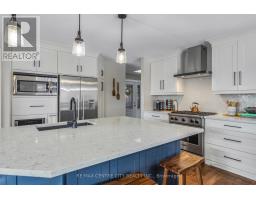 19 DAUGHERTY DRIVE - 11