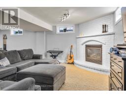 19 DAUGHERTY DRIVE - 33