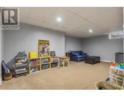 19 DAUGHERTY DRIVE - 34