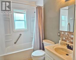 1727 PARKHURST AVENUE - 11