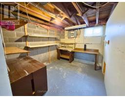 1727 PARKHURST AVENUE - 19