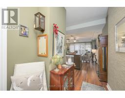 812 - 1030 CORONATION DRIVE - 3